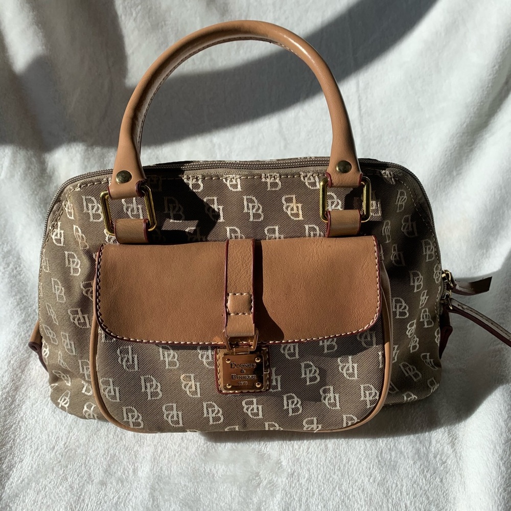 Dooney & Bourke bag